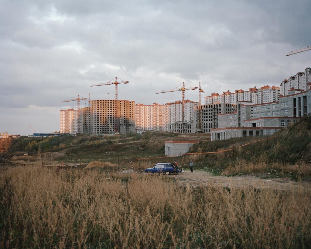 Фёдор Конюхов. Дзержинский II, Московская область, 2019. 40х50