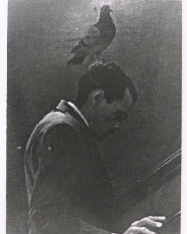 Ася Жетвина. The spy with his spy-pigeon during the mission, 1949