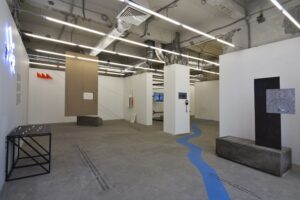 Расширение пространства. Художественные практики в городской среде. В 2-х томах (Раритет!) — изображение 3