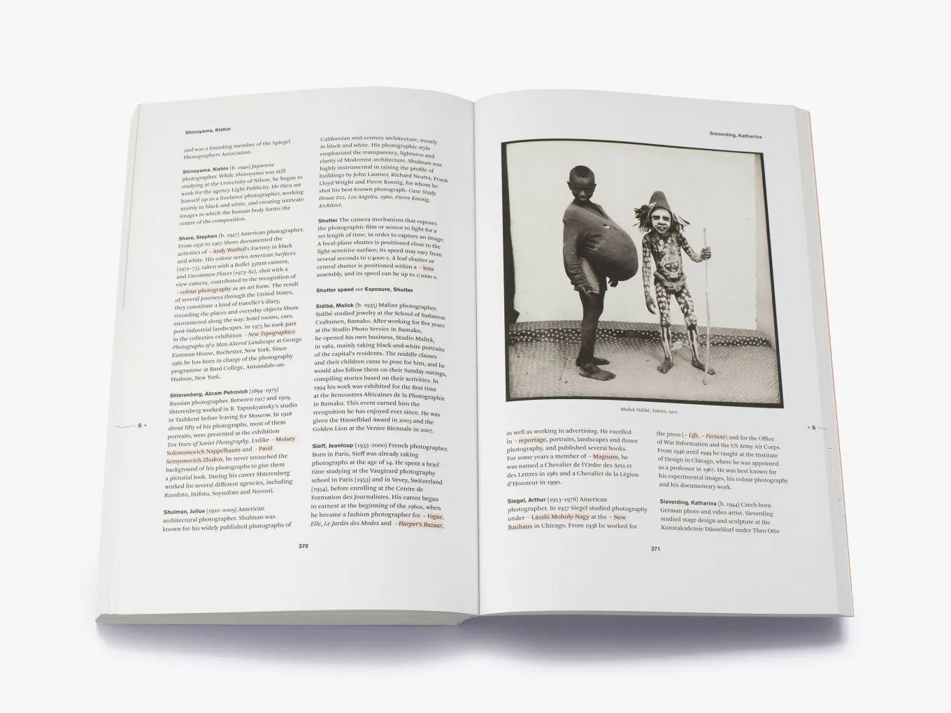 The Thames&Hudson Dictionary of Photography — изображение 2